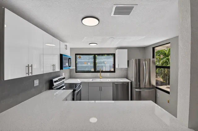 West Palm Beach Residence photo 15
