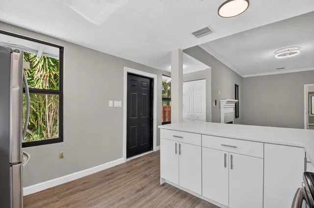 West Palm Beach Residence photo 17