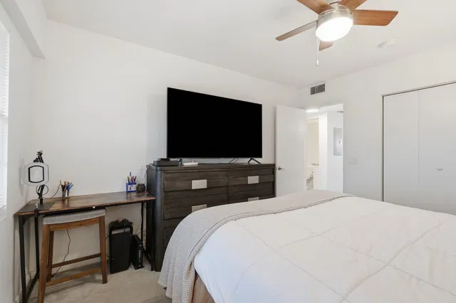 Residence photo 14