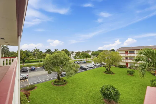 Residence photo 26