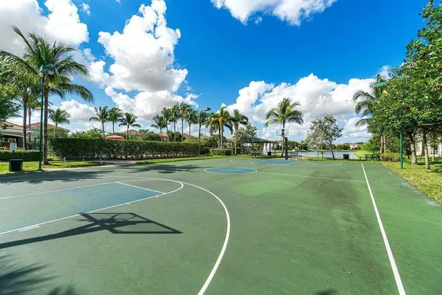  Residence photo 14
