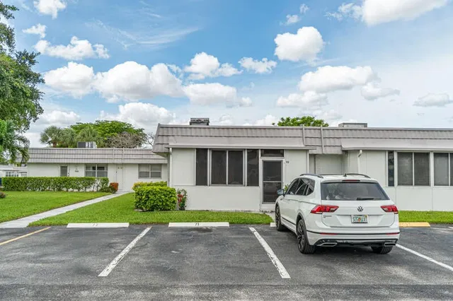 Residence photo 18