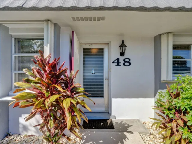 Unit 48 photo 6