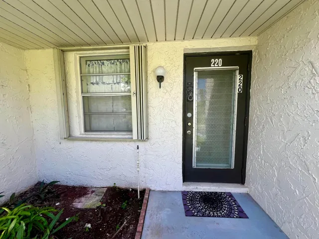 Residence photo 5