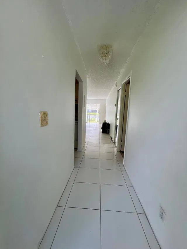 Residence photo 8