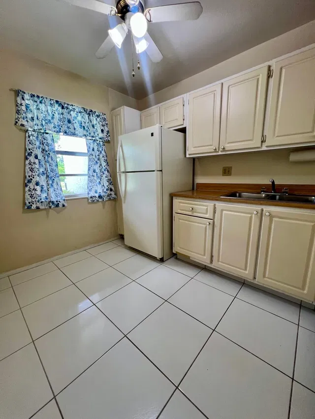 Residence photo 9