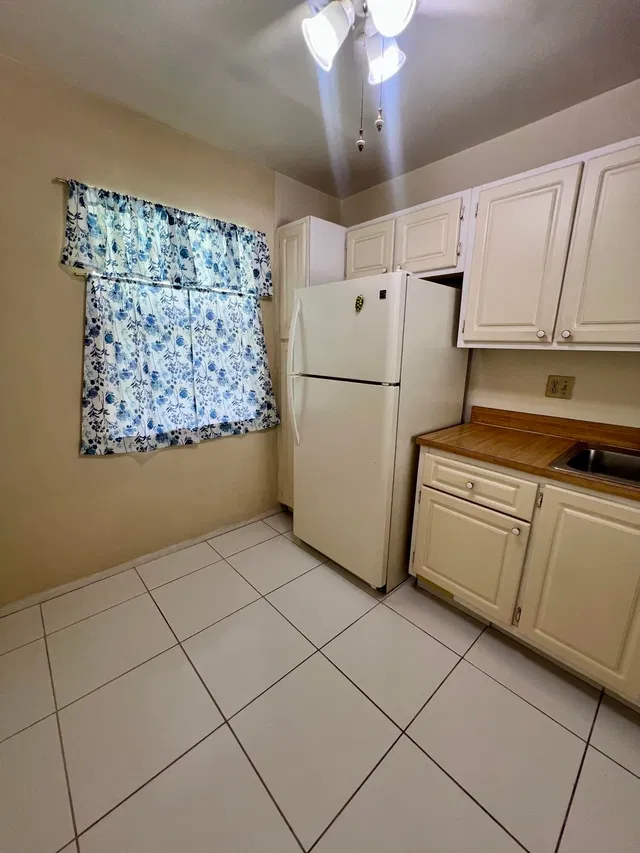 Residence photo 10