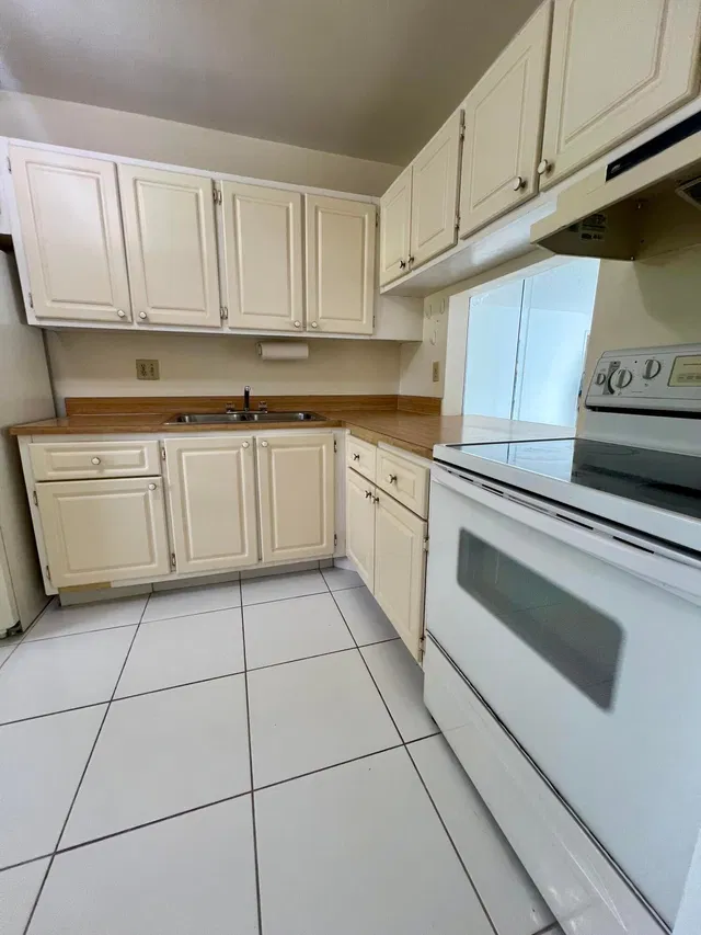 Residence photo 13