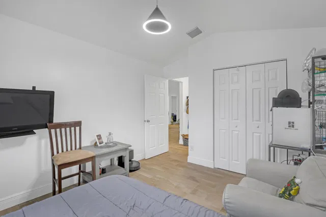 Residence photo 22