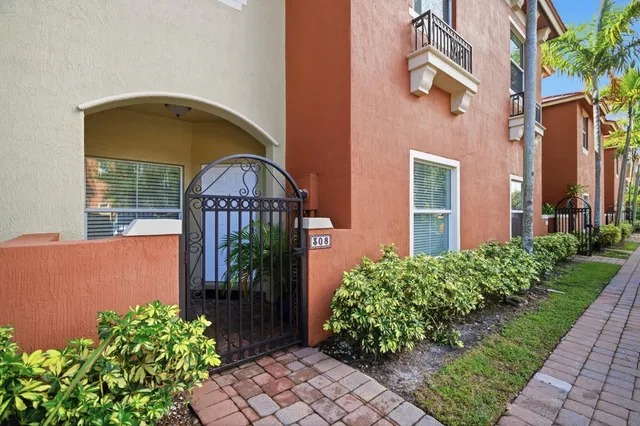 Residence photo 4