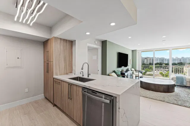 Townsend Place Unit 627 photo 6