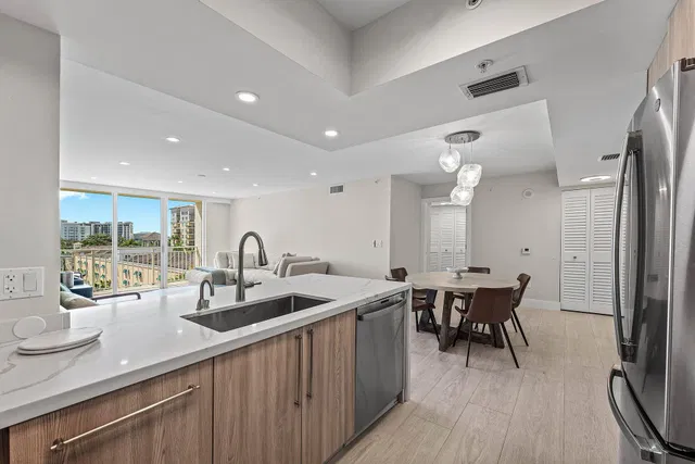 Townsend Place Unit 627 photo 8