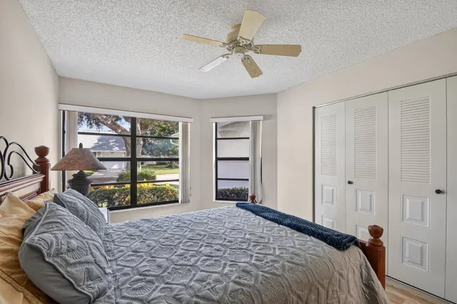 Residence photo 29