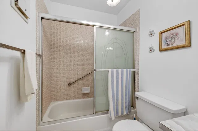 Residence photo 24