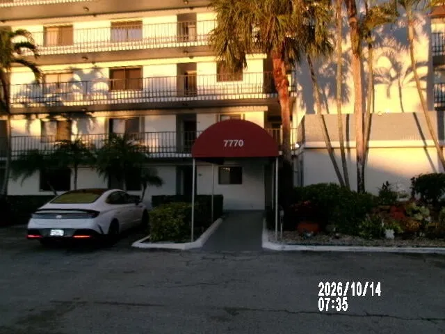 Residence photo 2