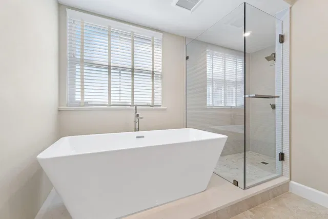 Unit 151 photo 20