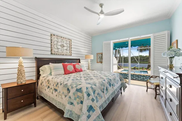 Residence photo 18