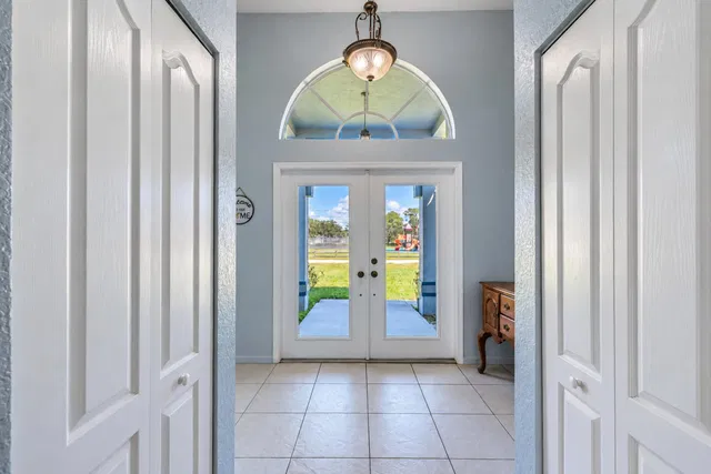 Residence photo 12