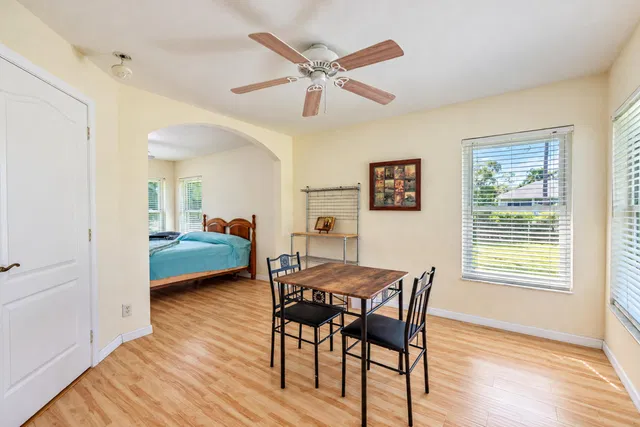 Residence photo 33