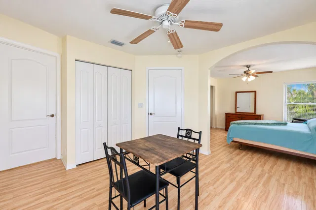 Residence photo 35