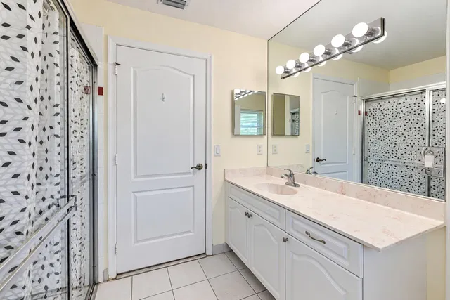 Residence photo 38
