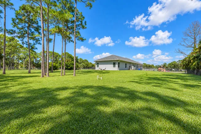 Residence photo 45