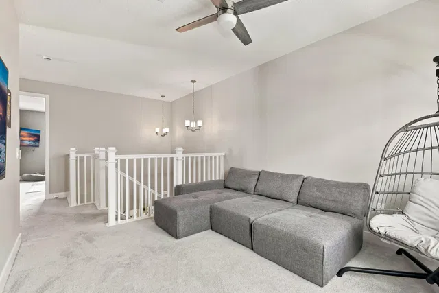  Residence photo 17