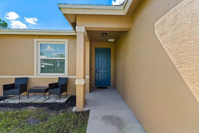 Residence photo 4