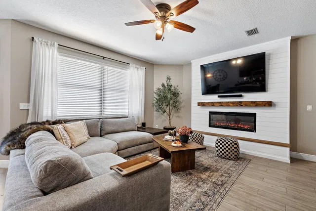 Residence photo 9