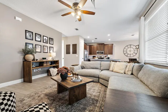 Residence photo 10