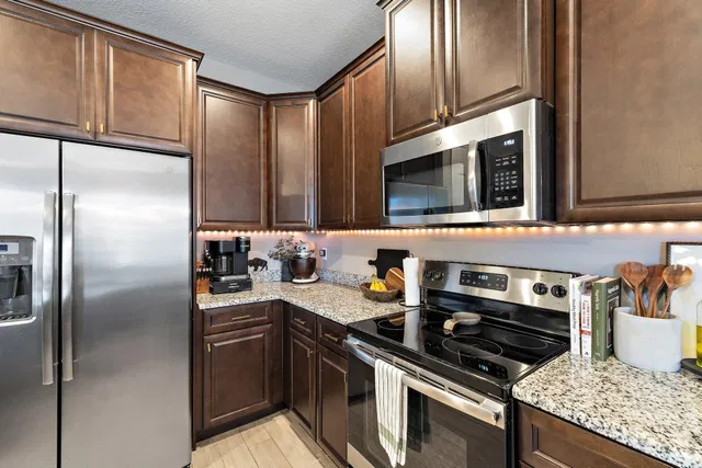 Residence photo 14