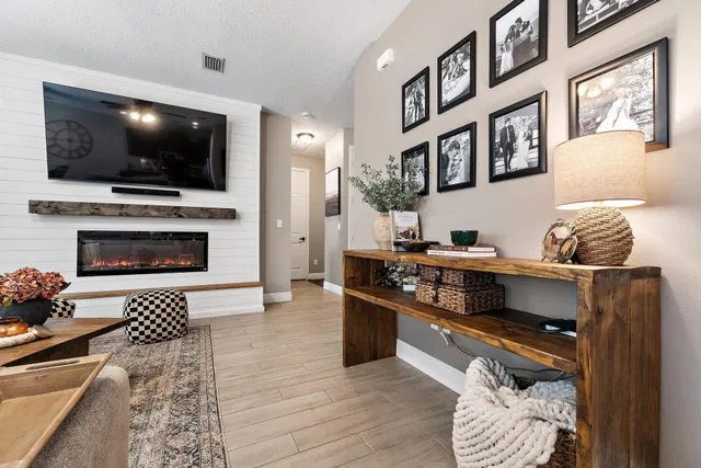Residence photo 20