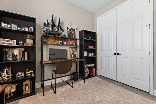 Residence photo 34