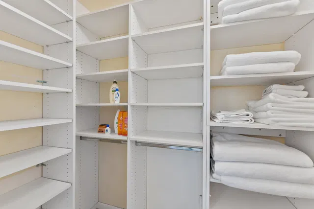  Residence photo 29