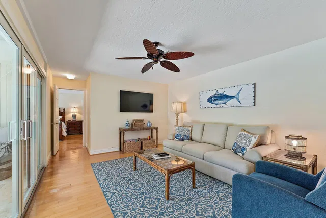  Residence photo 38