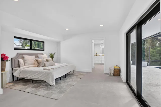 Residence photo 17