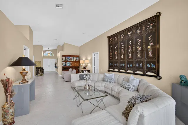 Residence photo 6
