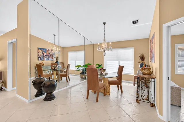 Residence photo 9