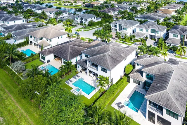 Boca Bridges Residence photo 57