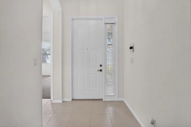 Residence photo 2