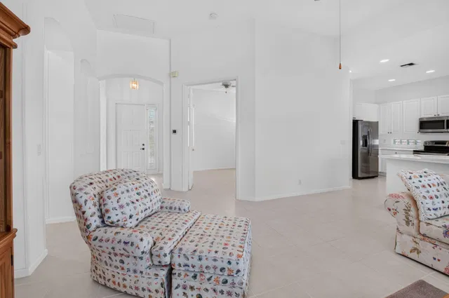 Residence photo 8