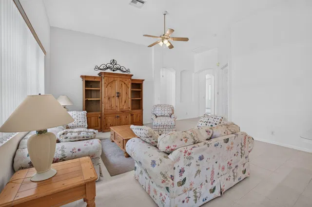 Residence photo 20