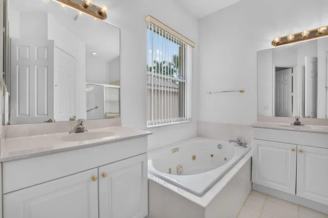Residence photo 29