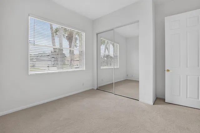 Residence photo 34