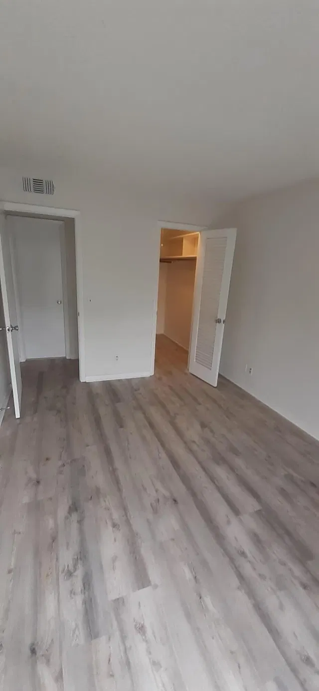 Residence photo 5