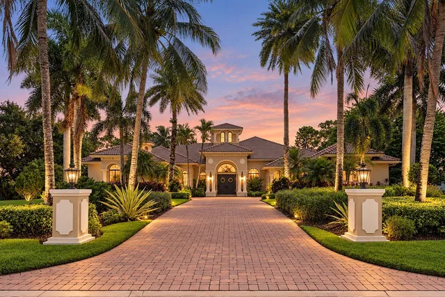 Residence photo 2