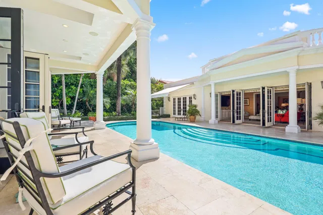 Royal Park Residence photo 7