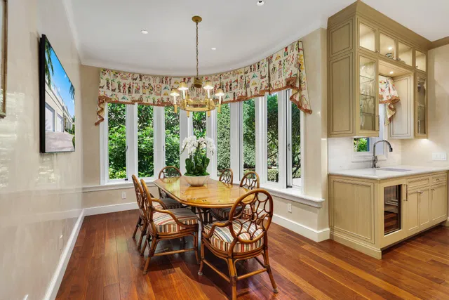 Royal Park Residence photo 12