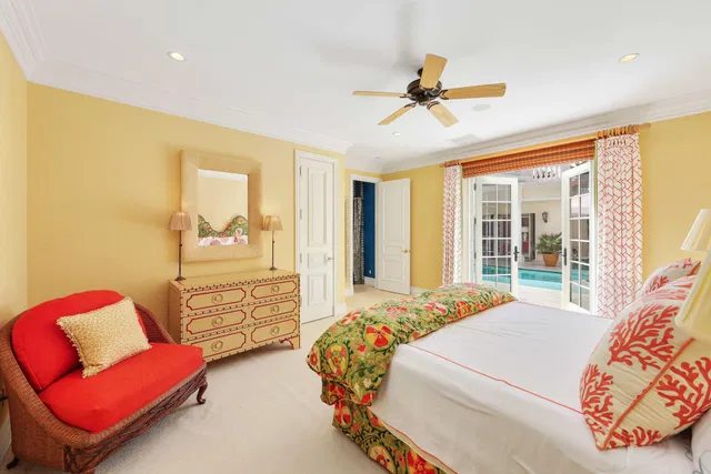Royal Park Residence photo 30