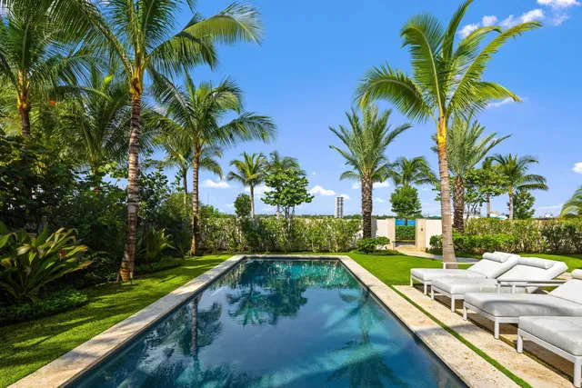 North End Palm Beach Residence photo 12